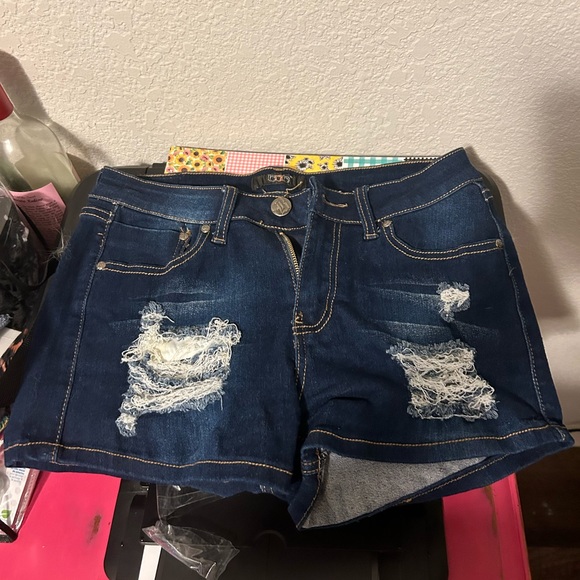 Jean shorts - Picture 2 of 3